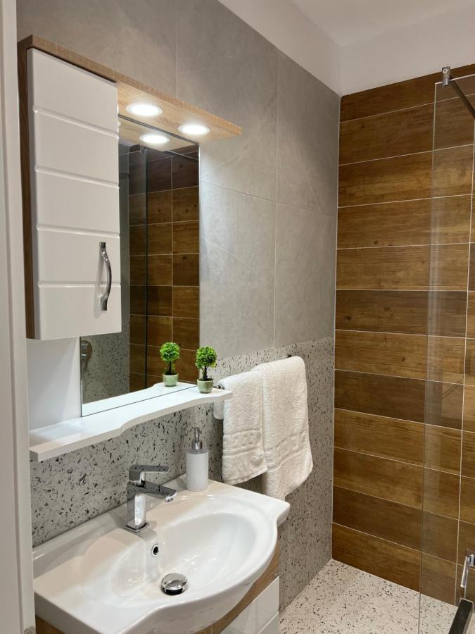 Costa Adriatica Apartments ドゥラス エクステリア 写真