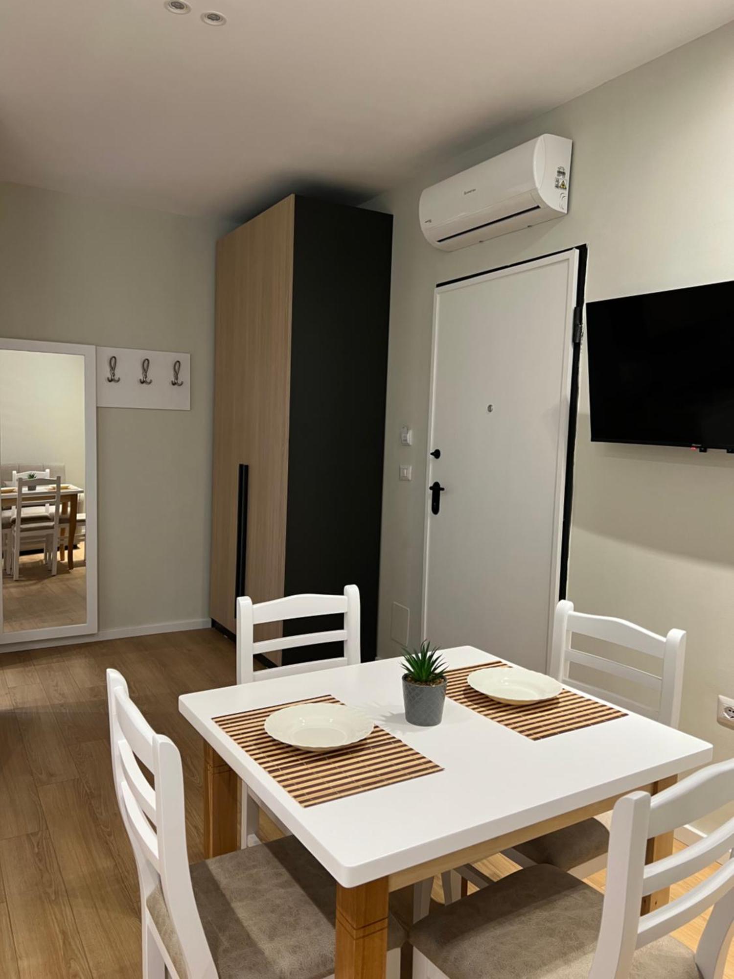 Costa Adriatica Apartments ドゥラス 部屋 写真