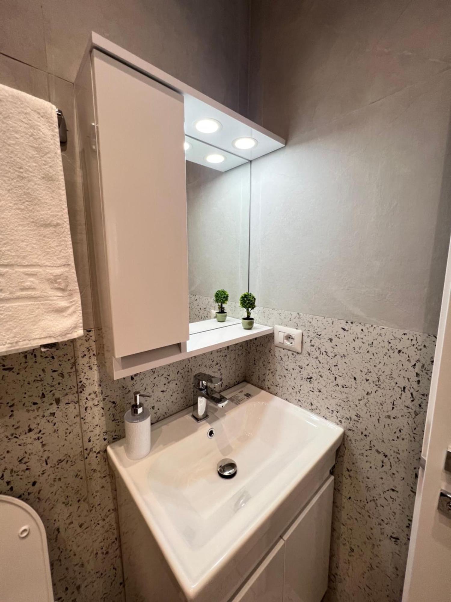 Costa Adriatica Apartments ドゥラス 部屋 写真